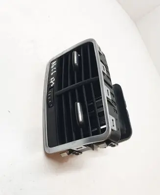 Audi A6 S6 C6 4F Rear air vent grill 4F0819203