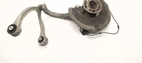 Mercedes-Benz E W213 Front wheel hub 2133303101