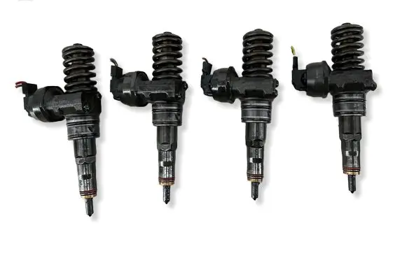 Audi A3 S3 8P Fuel injectors set 0414720215