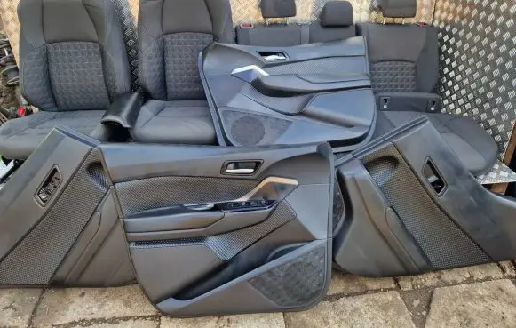 Toyota C-HR I Interior set 