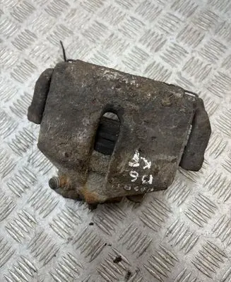 Volkswagen PASSAT B6 Front brake caliper 