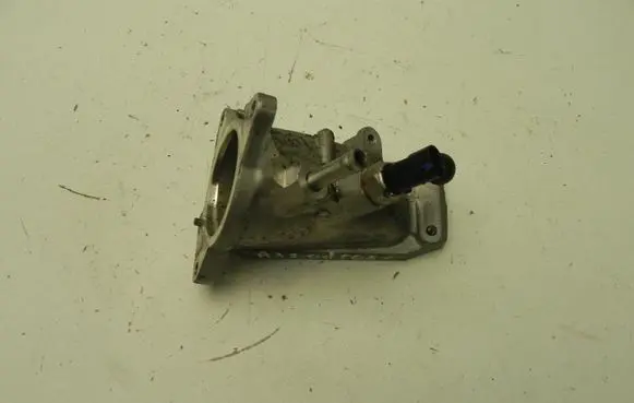 Audi A3 S3 8V Engine mounting bracket 04L128537B VD8898