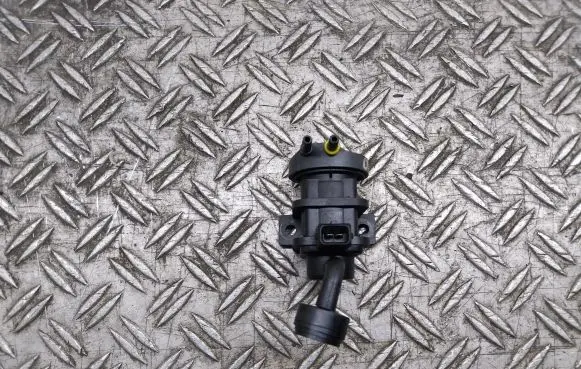 Opel Astra G Valve vacuum 