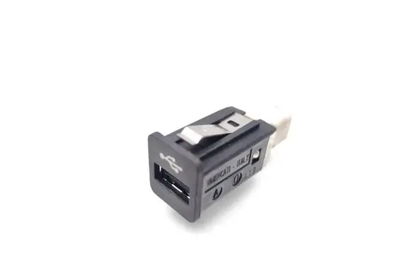 BMW 3 E90 E91 USB socket connector 9167196