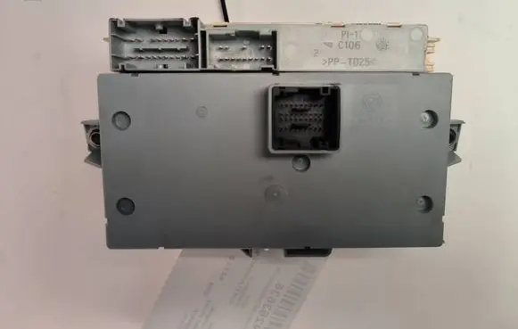 Maserati Quattroporte Fuse box set 209876 4RCE5T8AE 501210100070