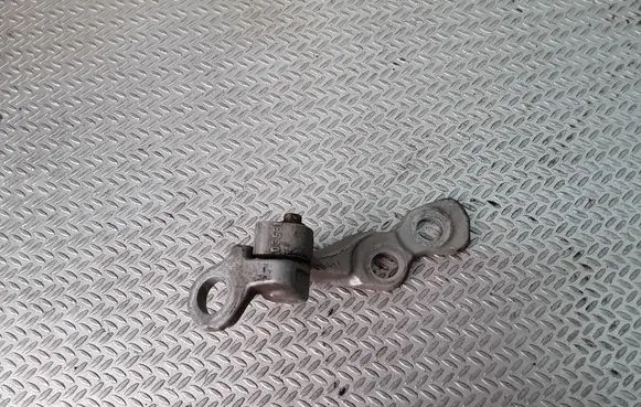 Ford Focus Front door upper hinge