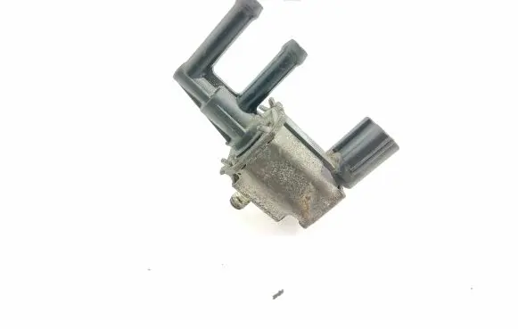 Suzuki Grand Vitara II Turbo solenoid valve K5T48486 52G1 7904