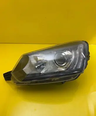 Skoda Yeti (5L) Headlight/headlamp 5L1941015C