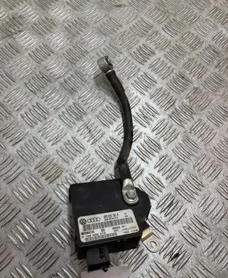 Audi A6 S6 C6 4F Power management control unit 4F0915181A 4F0910181E