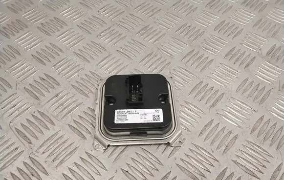 Nissan Juke II F16 Light module LCM 260558992E