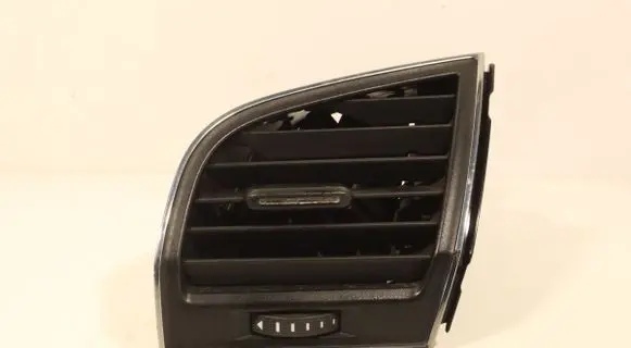 Skoda Fabia Mk3 (NJ) Dashboard side air vent grill/cover trim 6V0819701CR
