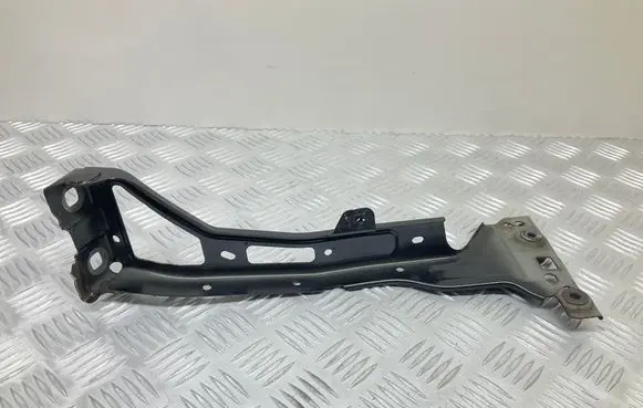 Audi A4 S4 B9 Fender mounting bracket 8W0821135C