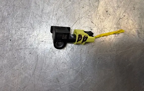 KIA Stinger Airbag deployment crash/impact sensor 95920J5000