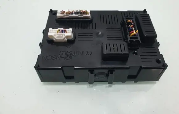 Nissan Micra Comfort/convenience module 284B2EM01E