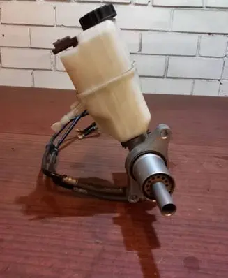 Citroen C5 Master brake cylinder 9646980980 03350805121