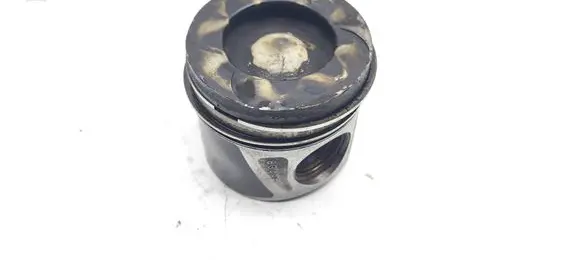Mercedes-Benz E W212 Piston 31R4