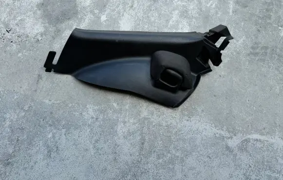 Opel Astra J (B) pillar trim (bottom) 13261717