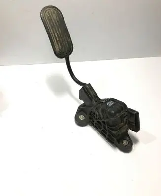 Toyota Hilux (AN10, AN20, AN30) Accelerator throttle pedal 781200K010 VN1988003140