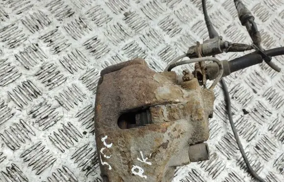 Front brake caliper