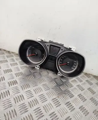 Hyundai i30 Speedometer (instrument cluster) 94003A6554