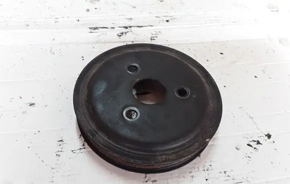 Opel Corsa C Water pump pulley 90531737