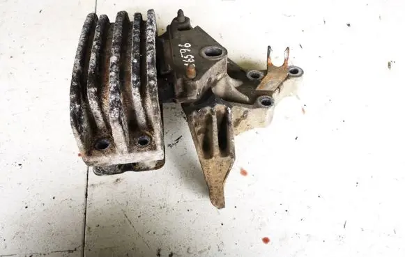 Ford Transit Engine mount bracket wfj174004