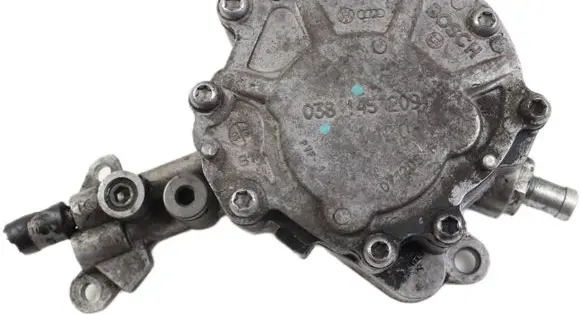 Volkswagen PASSAT B5.5 Vacuum pump 038145209C
