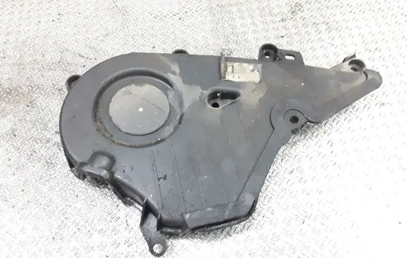 Toyota Avensis Verso Timing belt guard (cover) 9095001357A