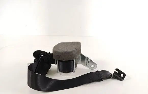 BMW 2 F46 Rear seatbelt 7332235