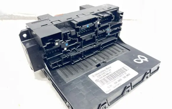 Mercedes-Benz CLK A209 C209 Fuse module 2095451101 5DK00848511