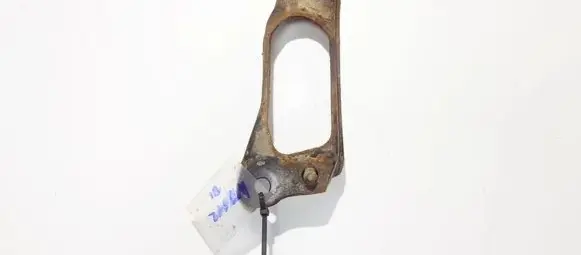 Rover 620 Bracket in trunk/boot 