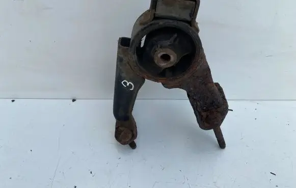 Toyota Corolla Verso E121 Engine mount bracket 1237127020