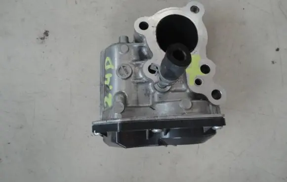 Toyota Hilux (AN120, AN130) EGR valve 258000E010