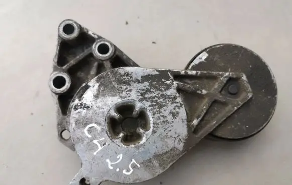 Audi 100 S4 C4 Generator/alternator belt tensioner 950413 12013