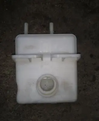 Renault Zoe Brake fluid reservoir 204720866