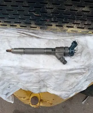 Renault Megane IV Fuel injector 0445110546