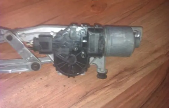 Ford Focus Wiper motor 0390241732