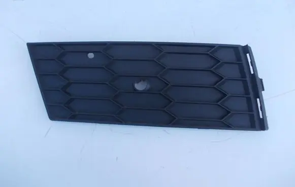 Skoda Octavia Mk3 (5E) Front bumper lower grill 5E0807681H