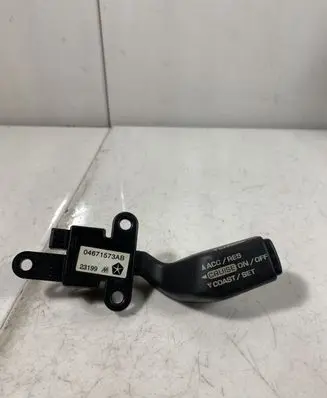 Chrysler PT Cruiser Cruise control switch 04671573AB