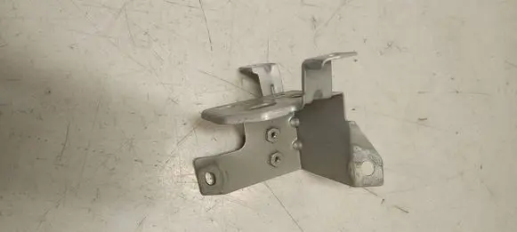 Maserati Grecale Fender mounting bracket 