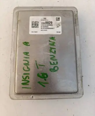 Opel Insignia A Engine control unit/module 12668829 811839393