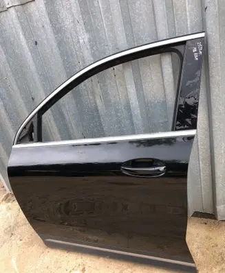 Mercedes-Benz EQA Front door