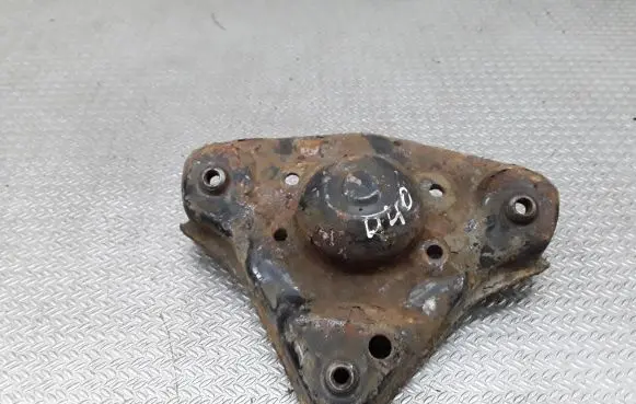 Volkswagen PASSAT B5 Coil spring mount 