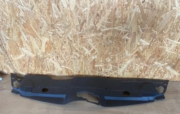 Toyota Corolla Verso AR10 Radiator trim 532890F010