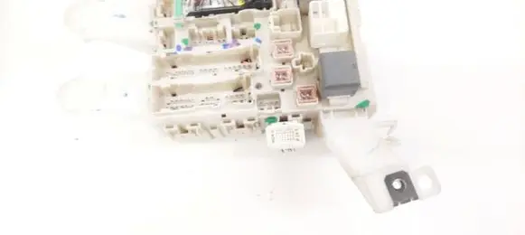 Toyota Auris 150 Fuse box set 8273002140A 82730-02140-A