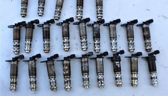 BMW 3 E21 Camshaft vanos timing valve 7584115