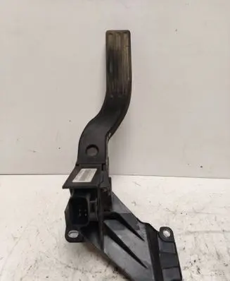Ford Mondeo Mk III Accelerator throttle pedal 2S719F836DA 307600000452