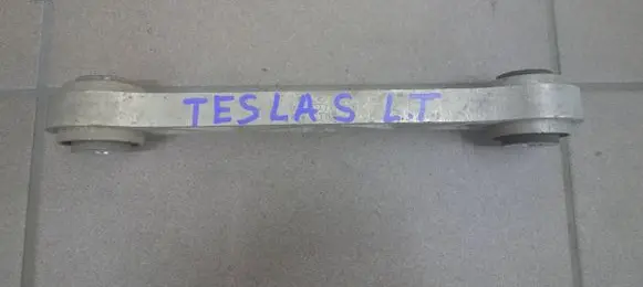 Tesla Model S Rear upper control arm/wishbone 600684000B 20220AD
