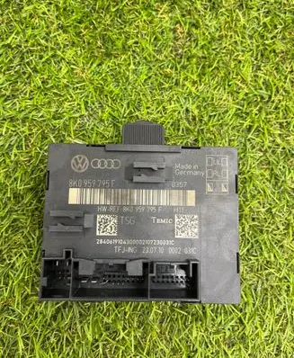 Audi Q5 SQ5 Door control unit/module 8K0959795F