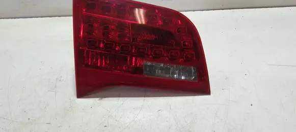 Tailgate rear/tail lights